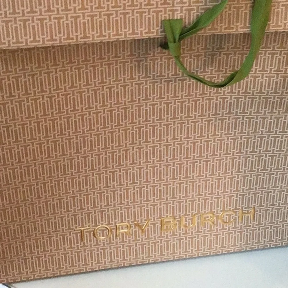 Tory Burch Geometric Print Bags with Green ribbon bundle of 2 2 - Picture 3 of 8